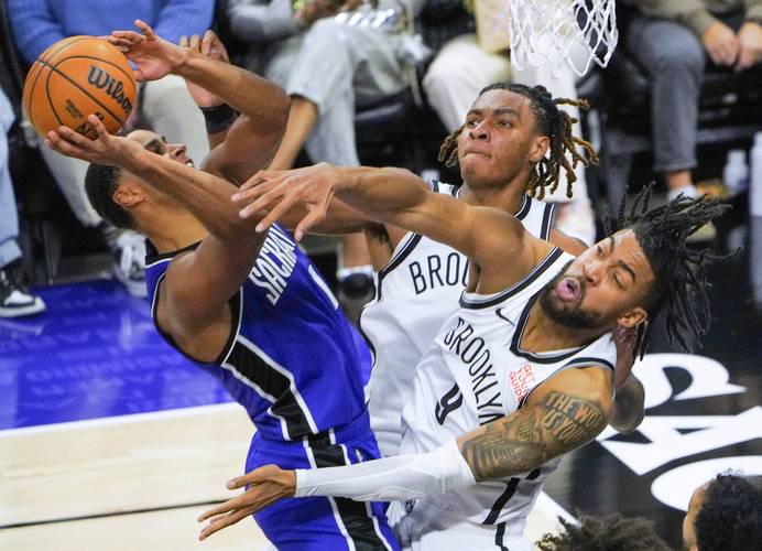 构成了拉罗 构成了拉罗