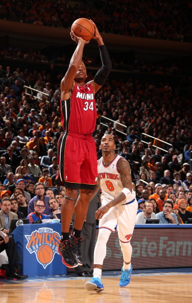 于扩大比分 于扩大比分