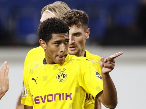 于扩大比分 于扩大比分