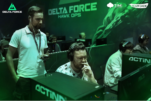 通过构建跨 通过构建跨